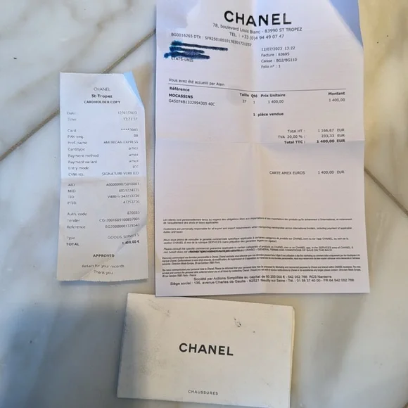 CHANEL Black Leather CC Logo Chunky Loafers - Picture 6 of 6